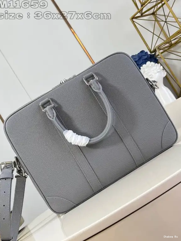 VUITTON LOUIS Documents Voyage-36.5*27.5*6CM Porte 0602